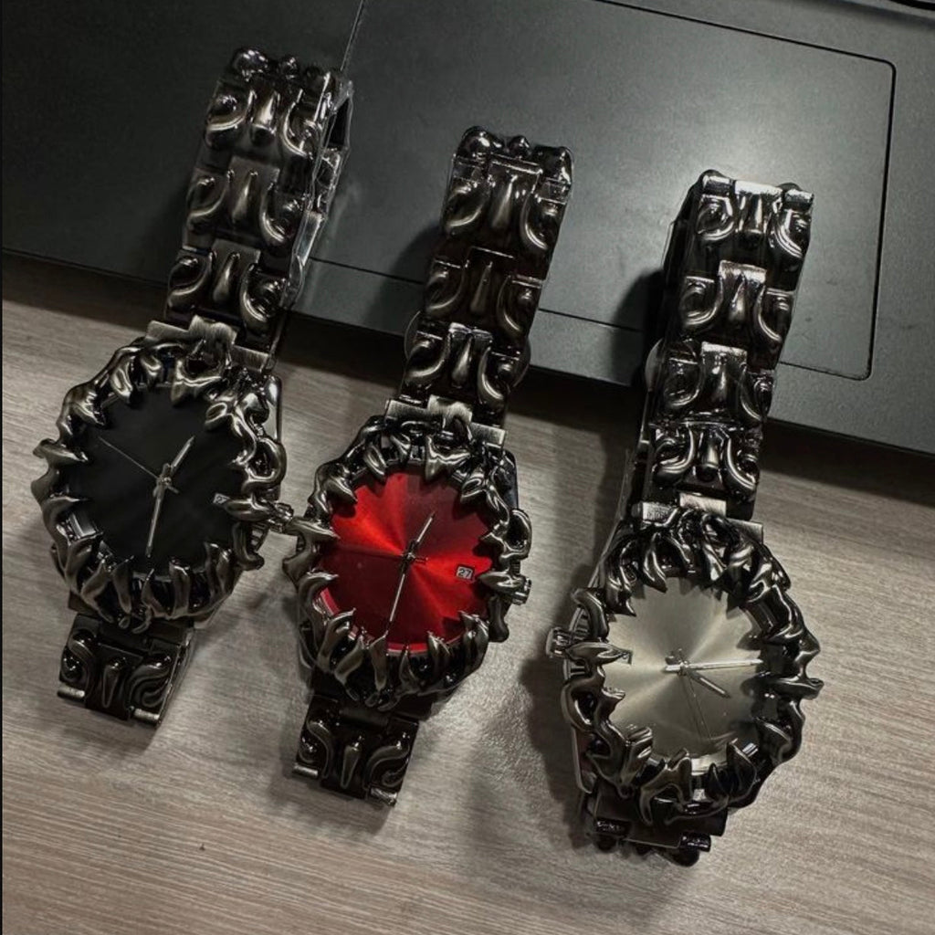 gothic/ venom watch - 60%off / daezy home